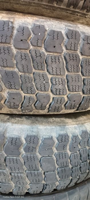 Pneus 205 R 16 jeep