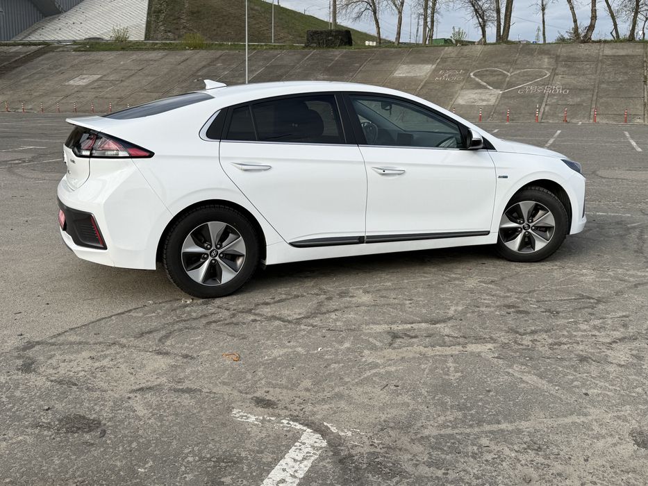 Hyundai Ioniq 2020 38.3 kwh