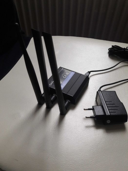 Teltonika RUT240 4G LTE