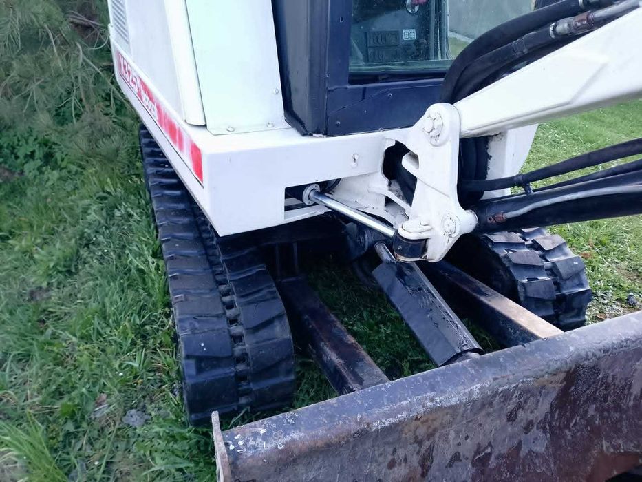 koparka Bobcat x325