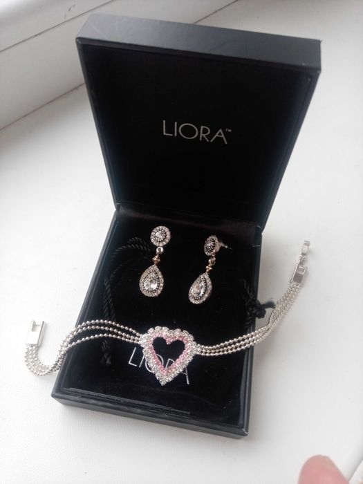 Срібний ланцюжок,ланцюжок з кварцем Luna Norte, сережки Liora, браслет