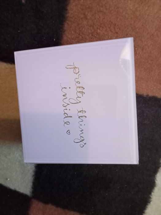 Szkatułka na biżuterię