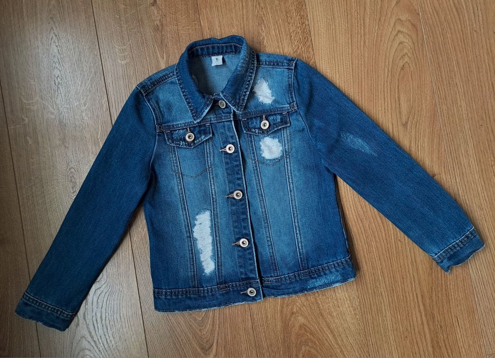 Джинсовая куртка для девочки