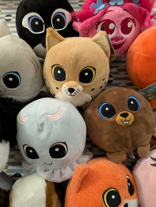 Lote de 13 peluches