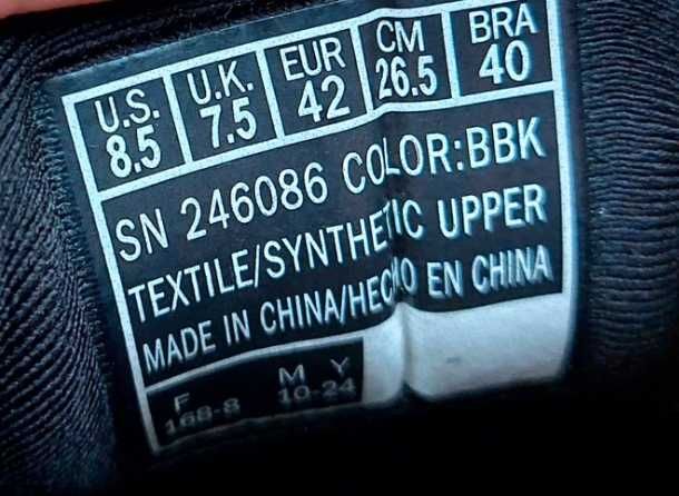 Czarne buty Sketchers do biegania-42