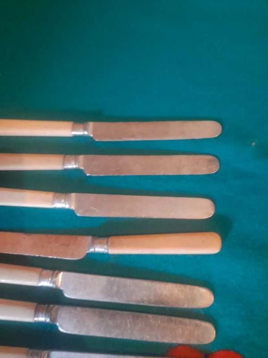 8 Facas cabos em  baquelite