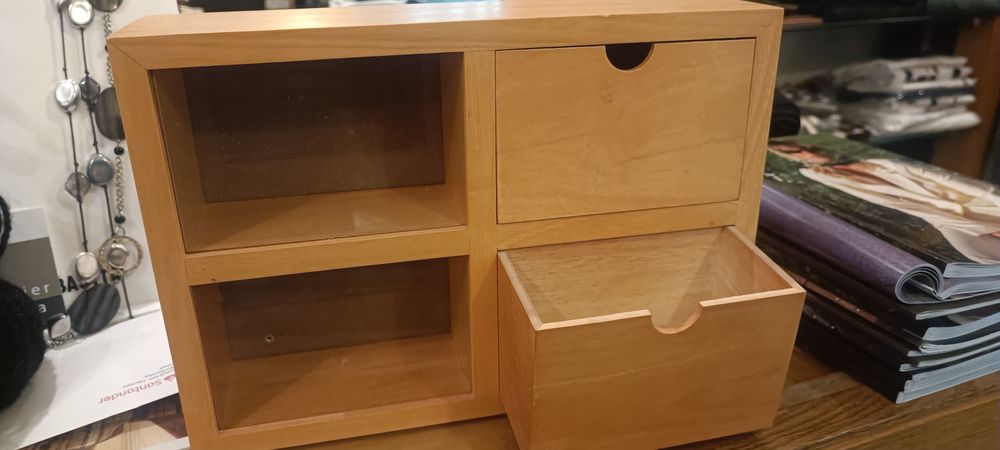 Móvel pequeno madeira