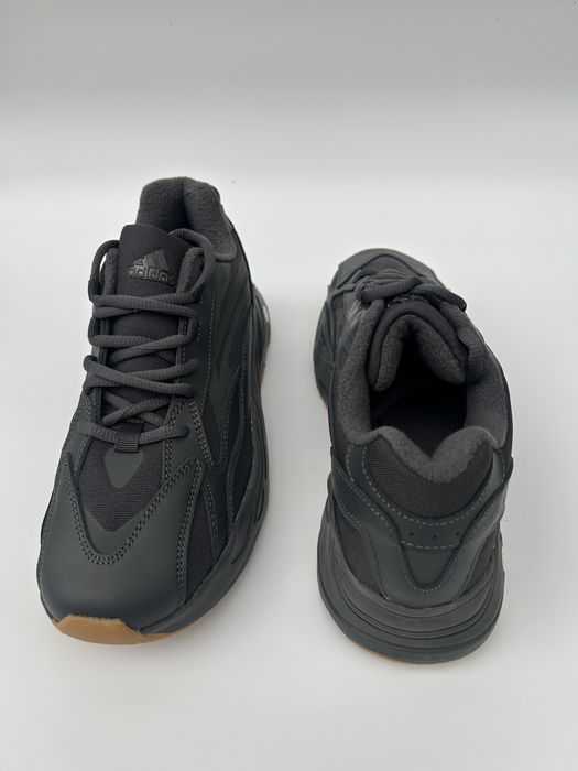 Кросівки термо Adidas Yezzy Boost 700 шкіра