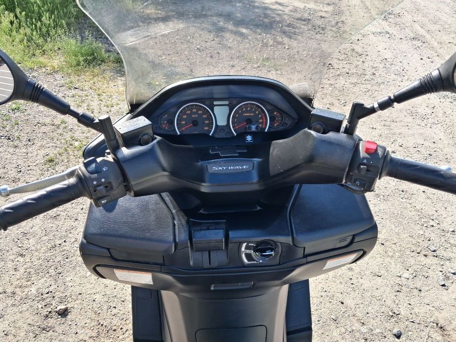 Максі-скутер Suzuki Skywave 250 2008