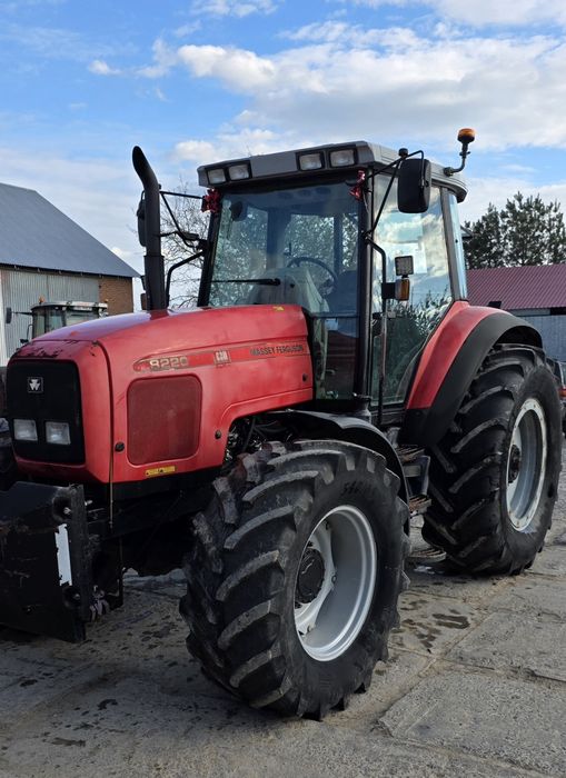 Massey Ferguson 8220