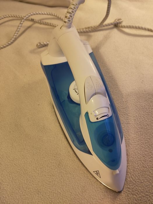 Ferro de engomar Kompernass 1400 W