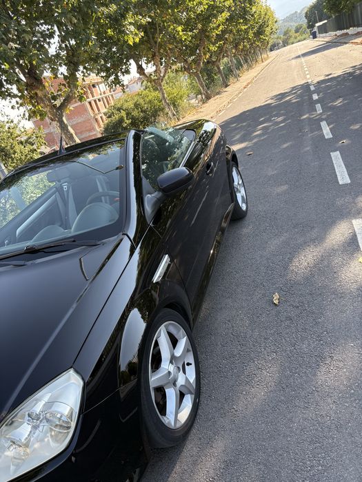 Vende se opel tigra twintop
