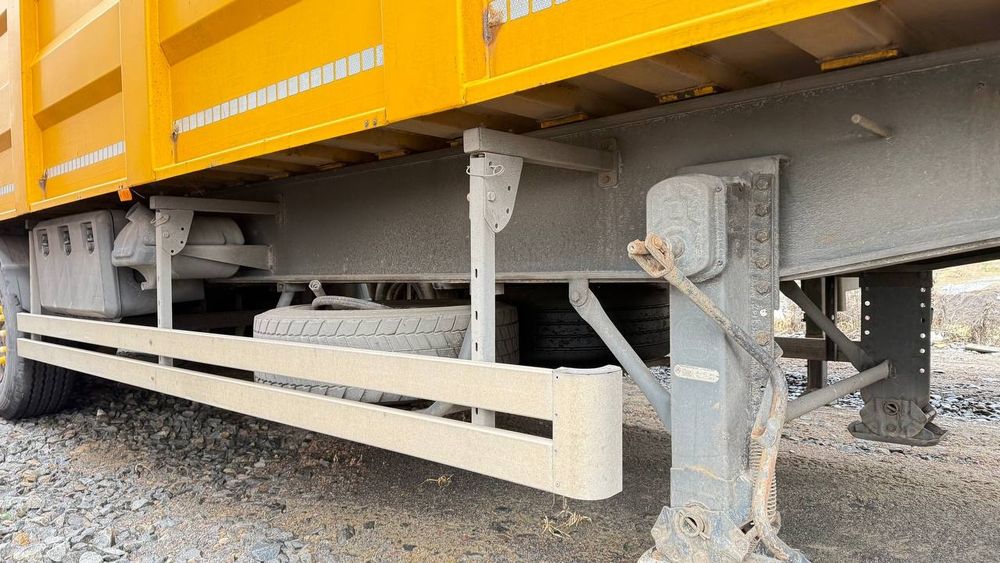 DAF XF 105 2008. Авто находится в Виннице.