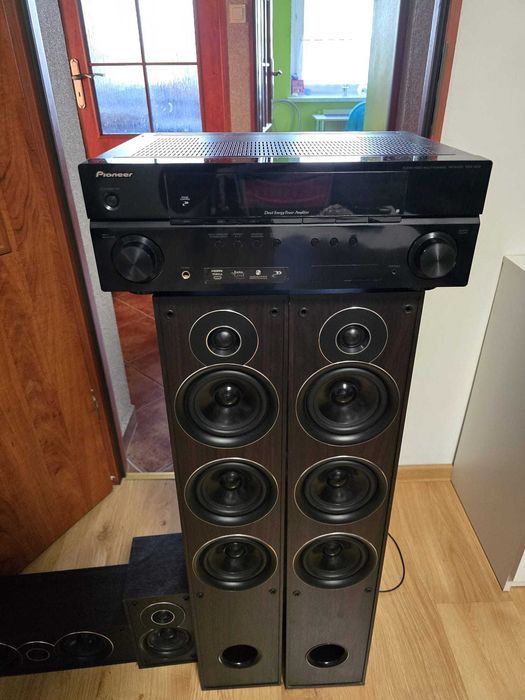 Sprzedam wzmacniacz wraz z glośnikami pioneer