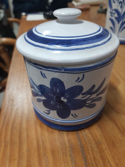 Cerâmica Vieira, Lagoa, Açores, pintada à mão