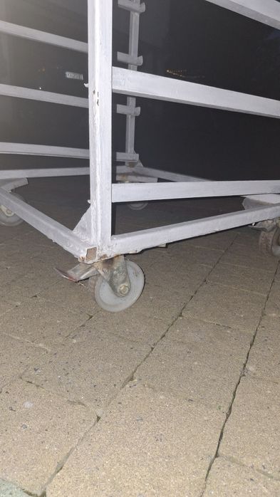 Контейнер стелаж з металу на колесах