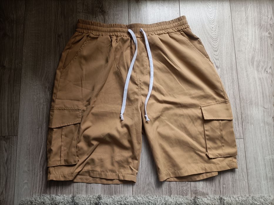 Nowe spodenki męskie letnie (rozmiar L)