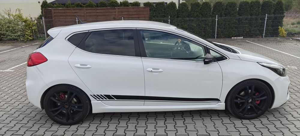 Kia cee'd 1.6 t-gdi 204 km