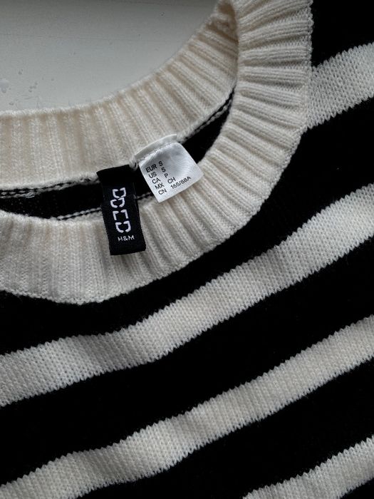 Плотная кофта (короткий рукав )