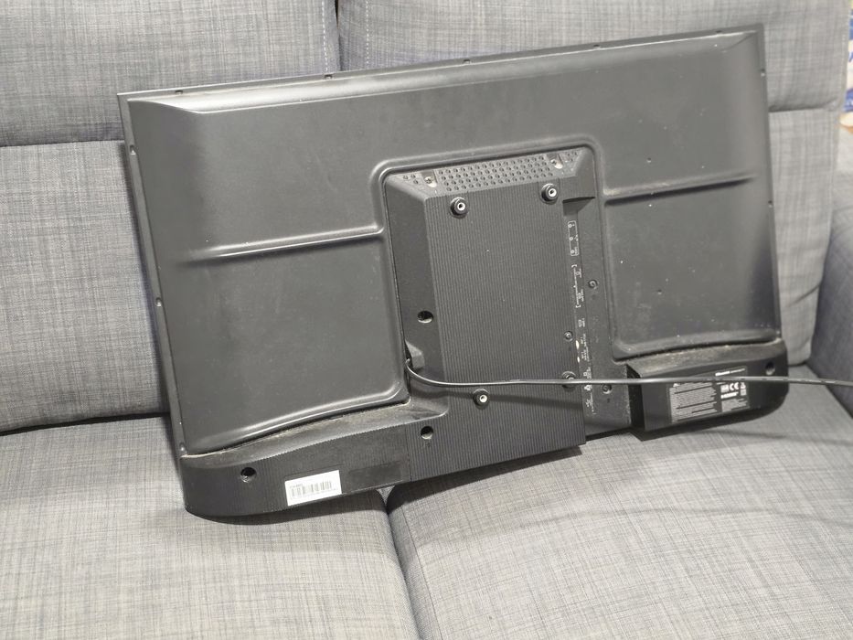 Hisense TV, 32 Inches430408359435970562