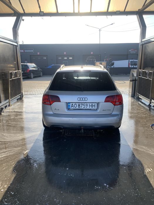 Продам машину Ауді  А4 б7