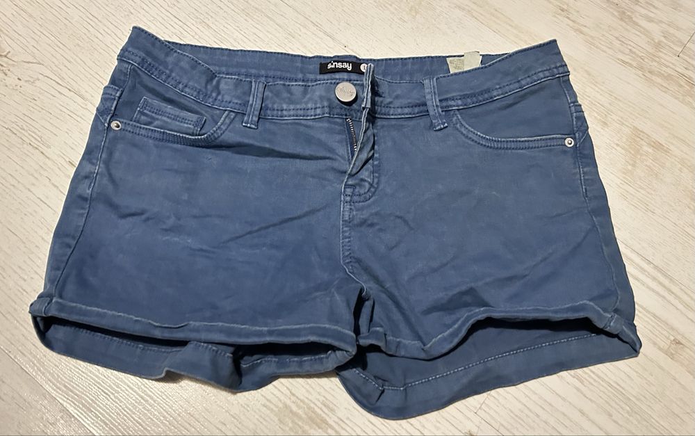 Spodenki krótkie damskie niebieskie Sinsay L