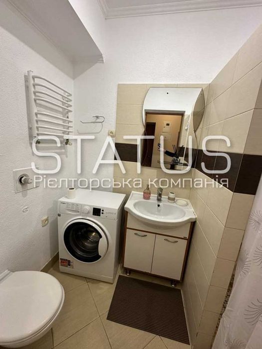 Продаж двокімнатної квартири в цегляному будинку.