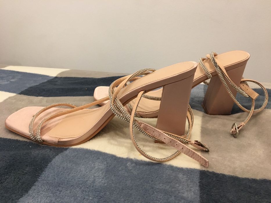 Saltos Altos (Veludo)