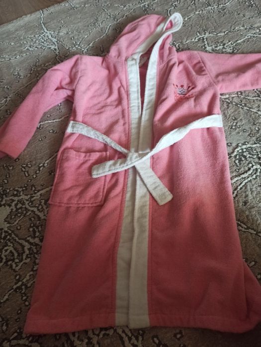 Продам великий пакет одягу для дівчинки 10-12 р, юбки, блузи,, штани