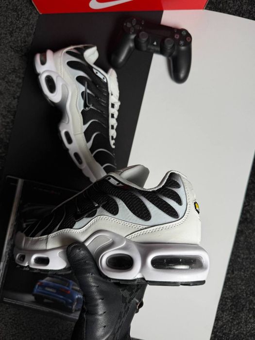 Мужские кроссовки найк аир макс Nike Air Max Plus Tn White Black [41-46]