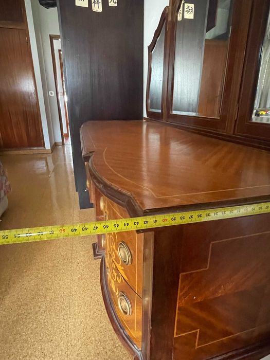 Pechiché / Toucador em Mogno estilo Dona Maria