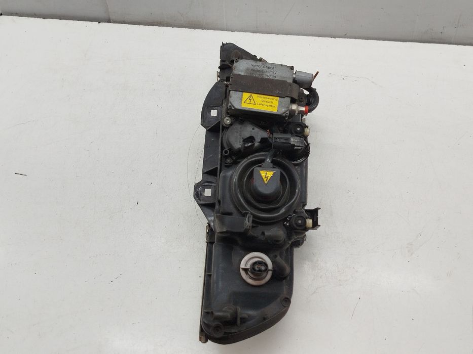Ótica Direita Xénon - BMW 5 Touring (E39) | 96 - 04
