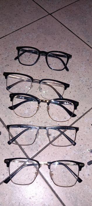 20 par okularów do czytania