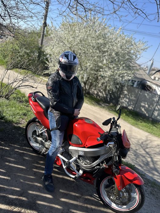 Honda cbr 600 f4