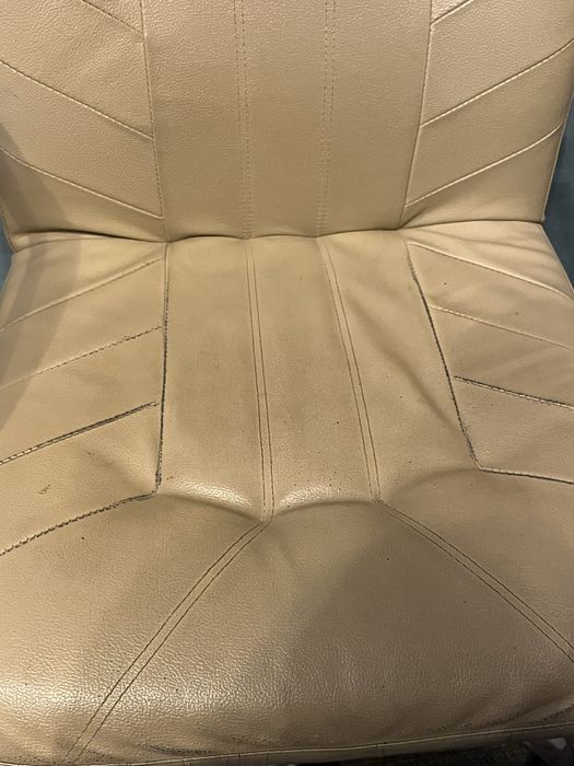 Компʼютерне крісло