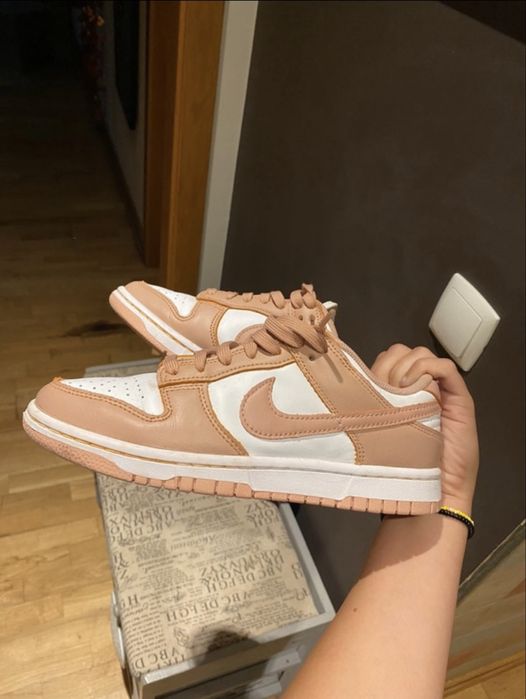 Tenis dunk rosa claro