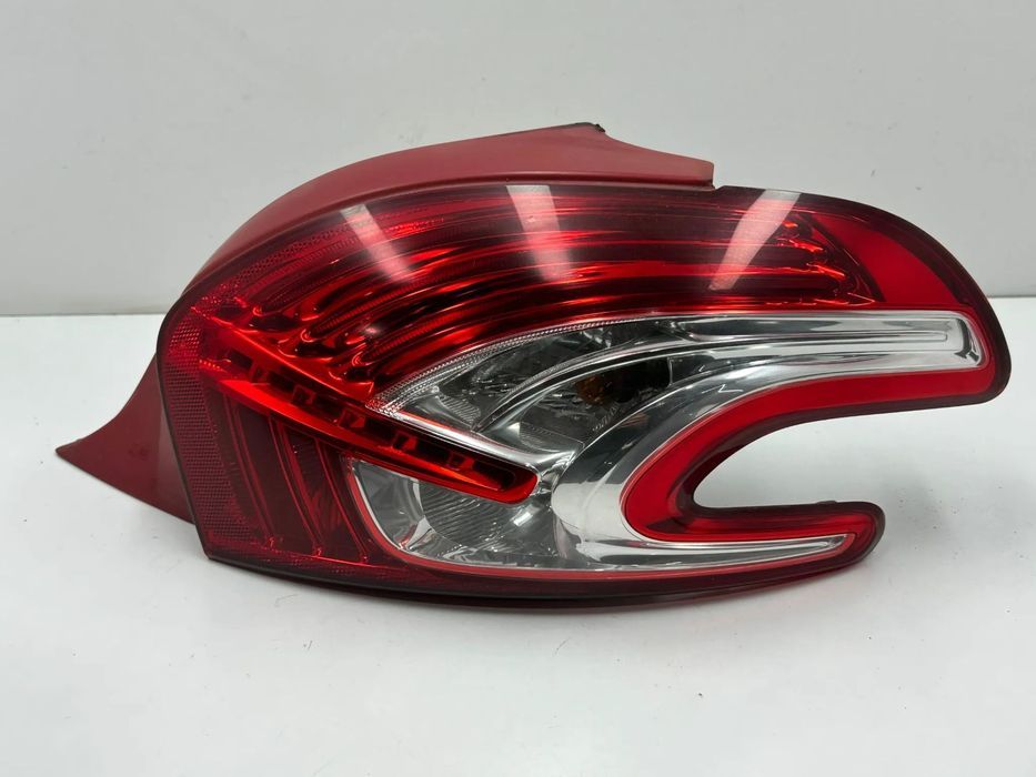 Traseira Completa - Peugeot 208 I (2014)