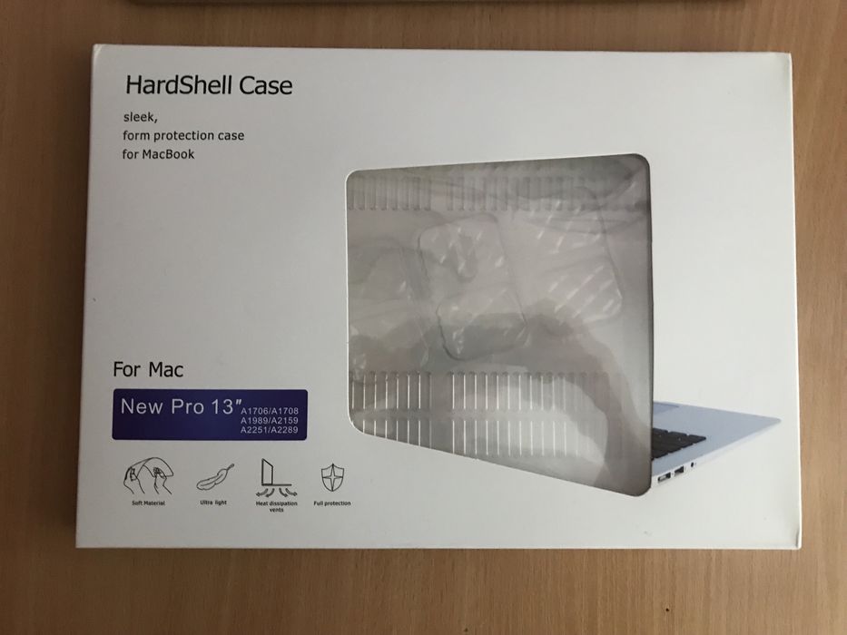 Продам накладку-чехол на MacBook Pro 13