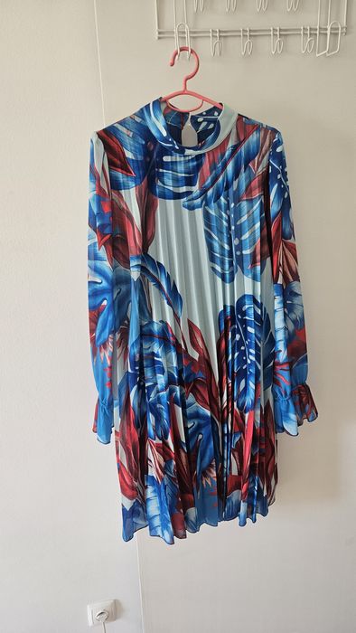 Vários vestidos praticamente novos. Vários Preços