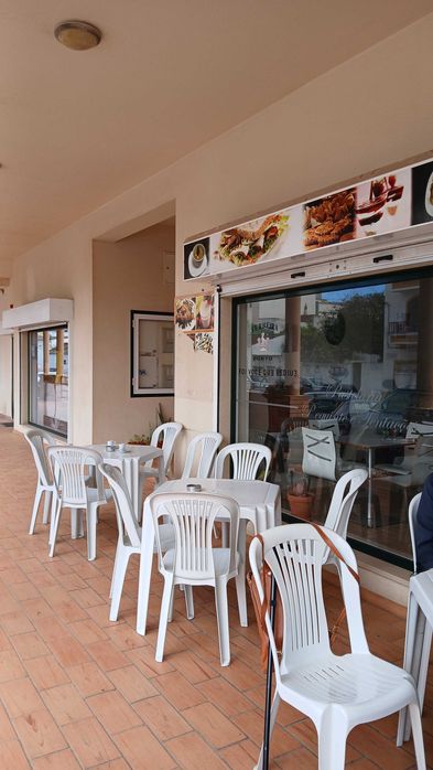 Oportunidade. Trespasse de Snack-bar em pleno funcionamento