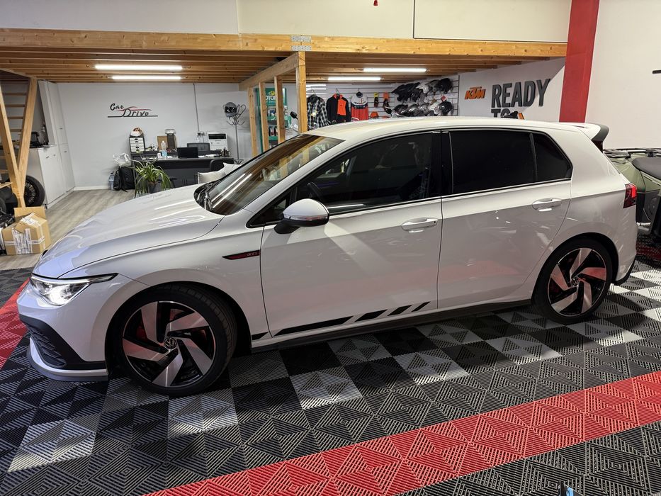 Volkswagen vw Golf 8 2.0 GTI 300CV