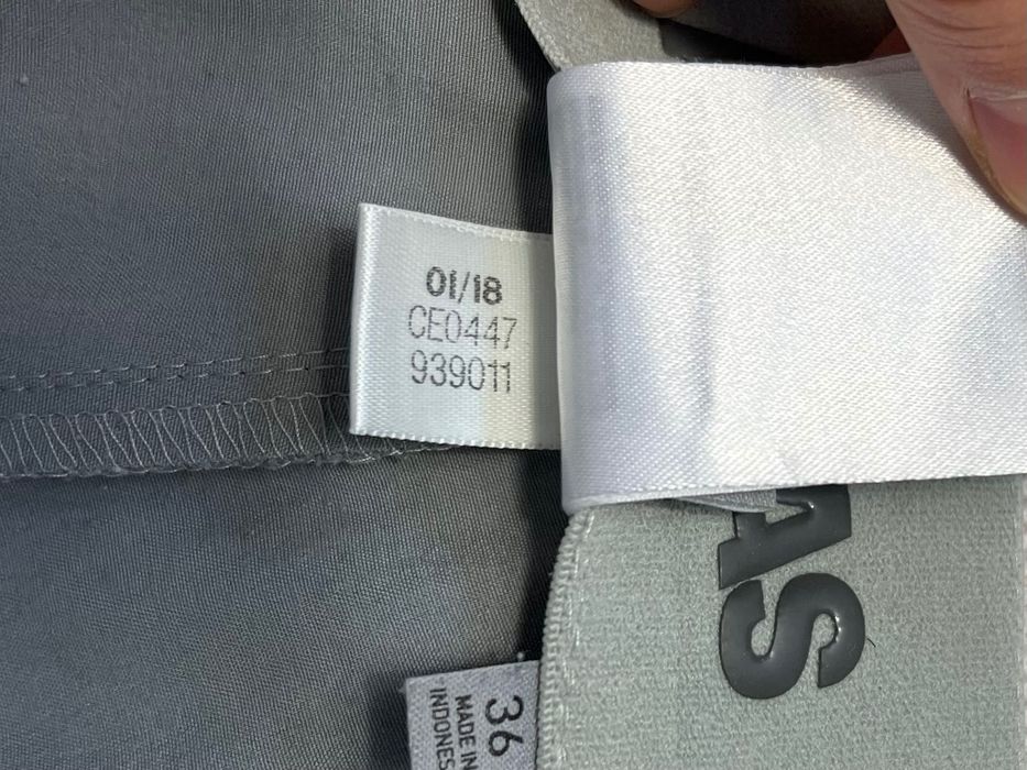 Spodenki Adidas logo grey