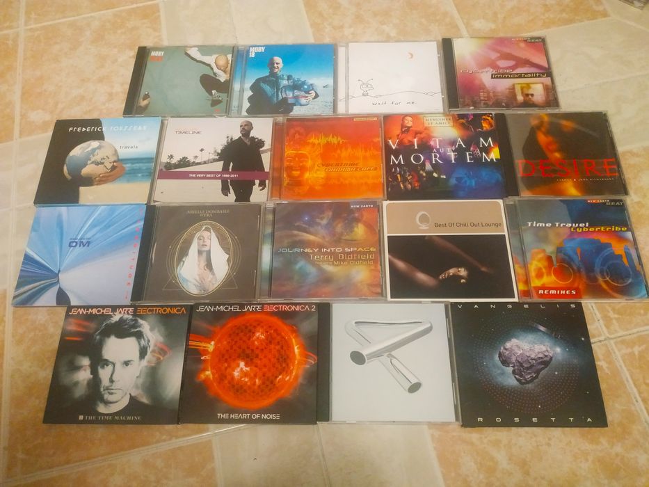 Vários CD Electrónica World New Age Oriental Africana Celta Yoga Reiki