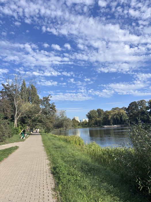 Bezposrednio.Без посередників. Здам кімнату.Біля озера та парку,