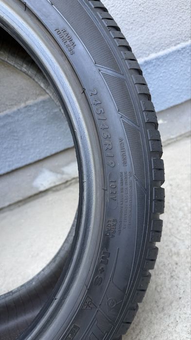 245/45R19 Dunlop Winter Sport 3D 4шт