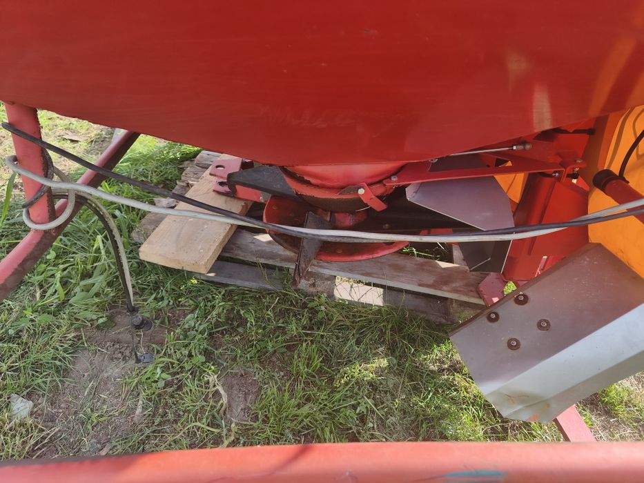 Rozsiewacz nawozów Leyly Centerliner 2,5T  Amazon