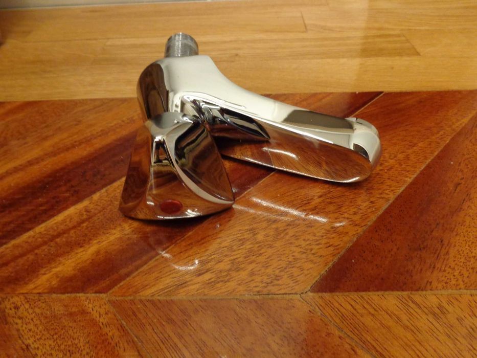 Torneira de lavatório