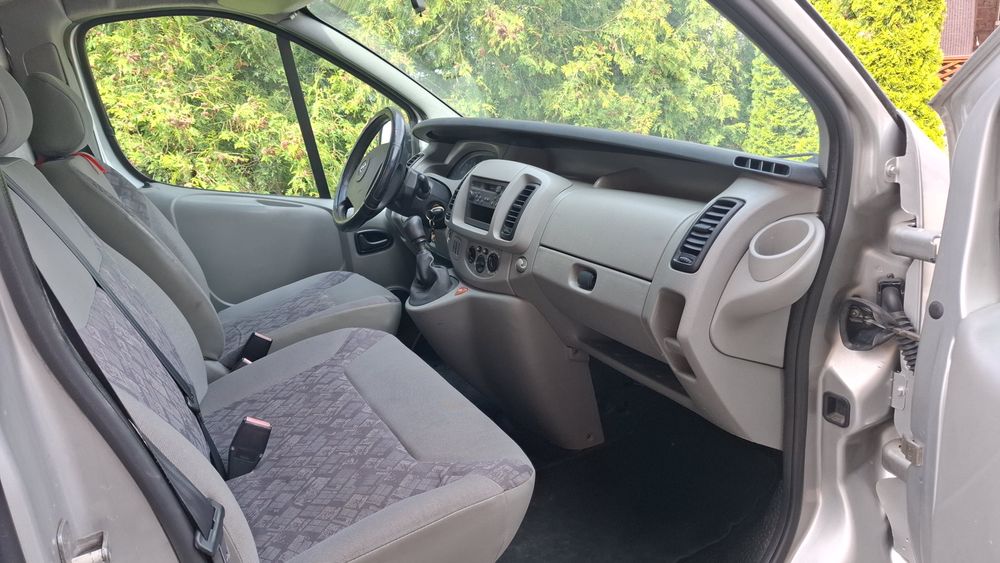 Opel Vivaro/Trafic / 2x drzwi boczne