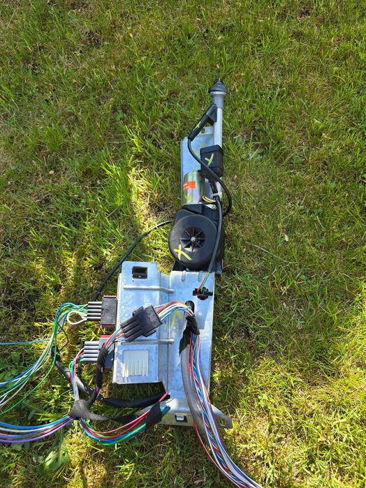 Antena elektryczna Saab 9000 LIft 2.0T 185 KM Rok 1991-1998 Nr OE.4108932