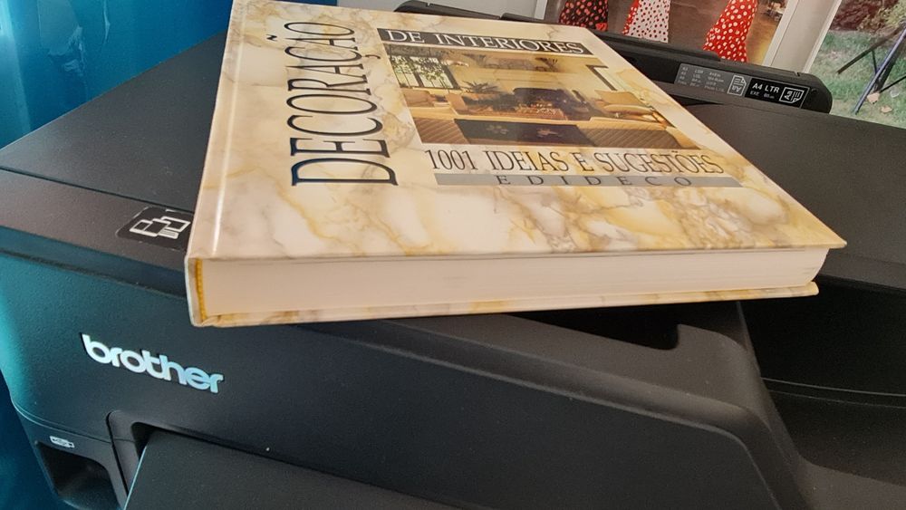 Livro capa dura Decoração de Interiores